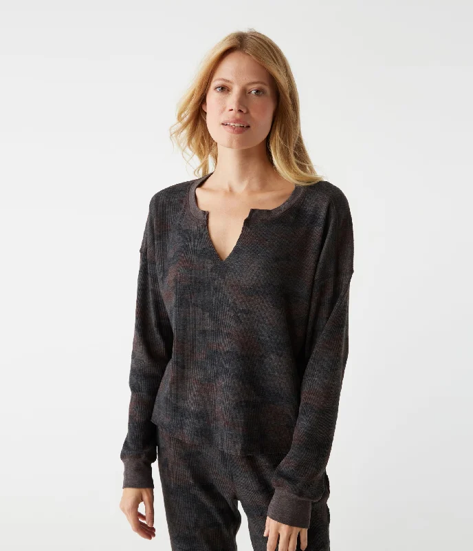 Casual Style for Busy Women Delia Camo Thermal