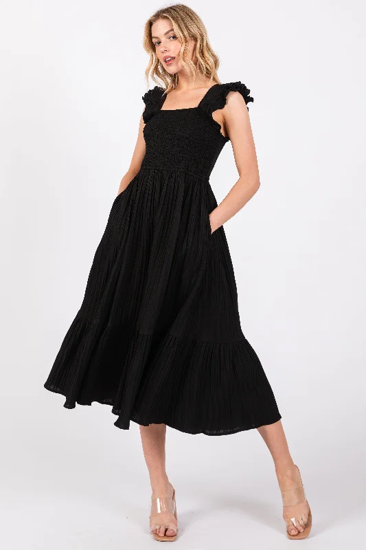 Plus Size Women Wear Black Striped Flutter Sleeve Midi Dress