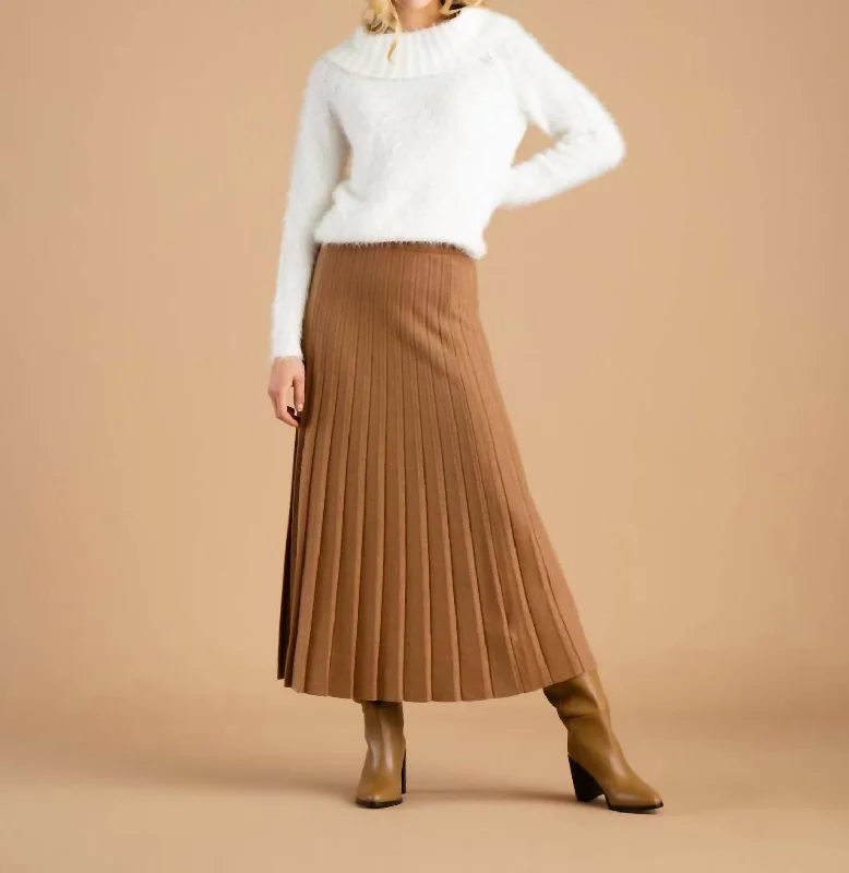 Chic And Comfortable Pleated Long Skirt In Camel