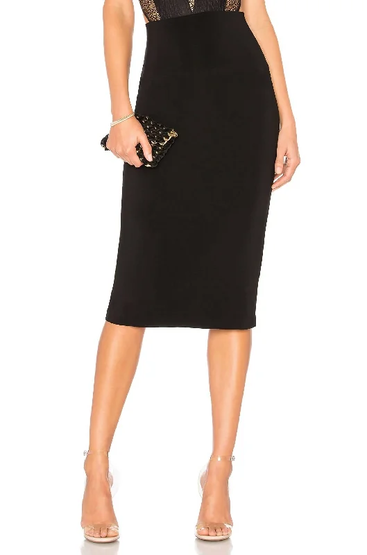 Women's Luxury Attire Straight Skirt In Black