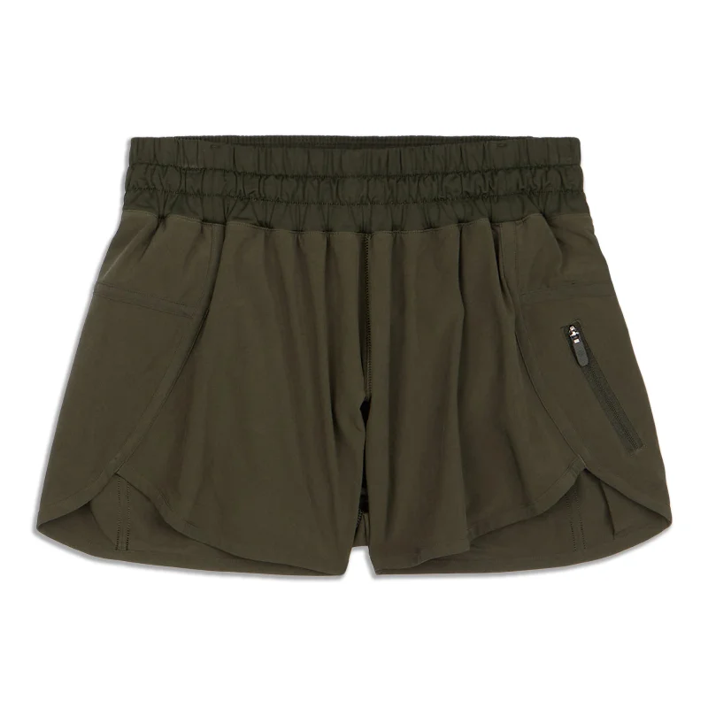 Women's Seasonal Attire Tracker Short - Resale