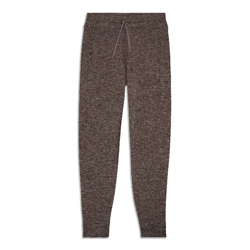 New Arrival Discounts Engineered Warmth Jogger - Resale