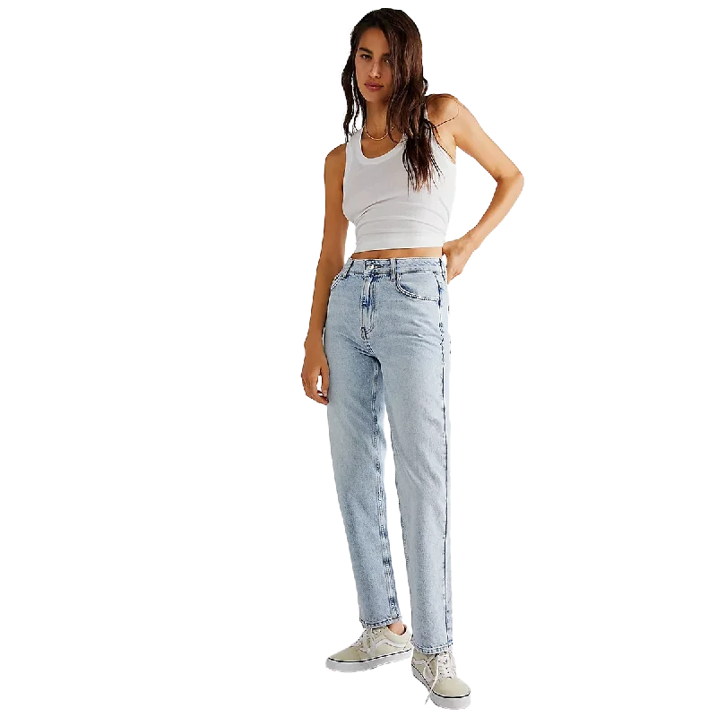 Women's Fashion-Forward Apparel Women's Pacifica Straight Leg Jeans